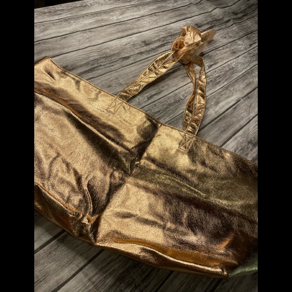 Paul Mitchell Handbags - Limited edition !!!  California Dreaming